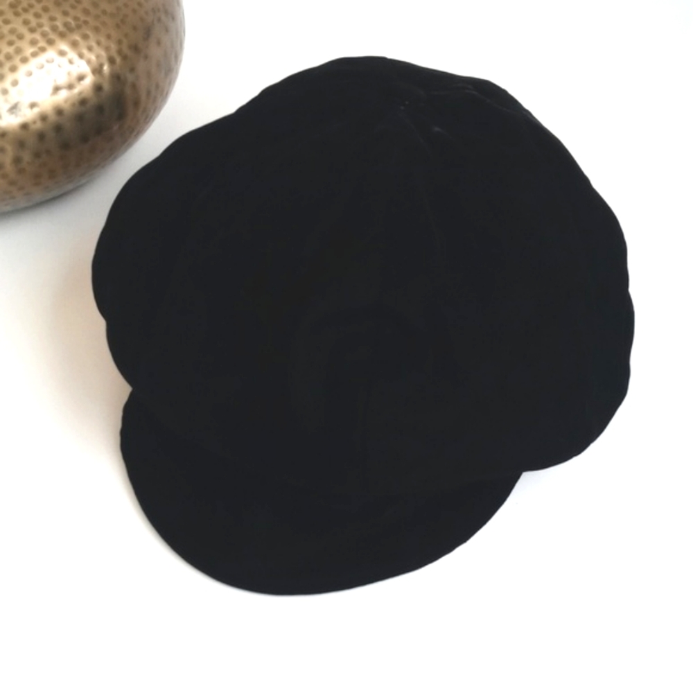 Bergdorf Goodman Vintage Black Velvet Baker Boy Cap By Corinne Hatton Size M